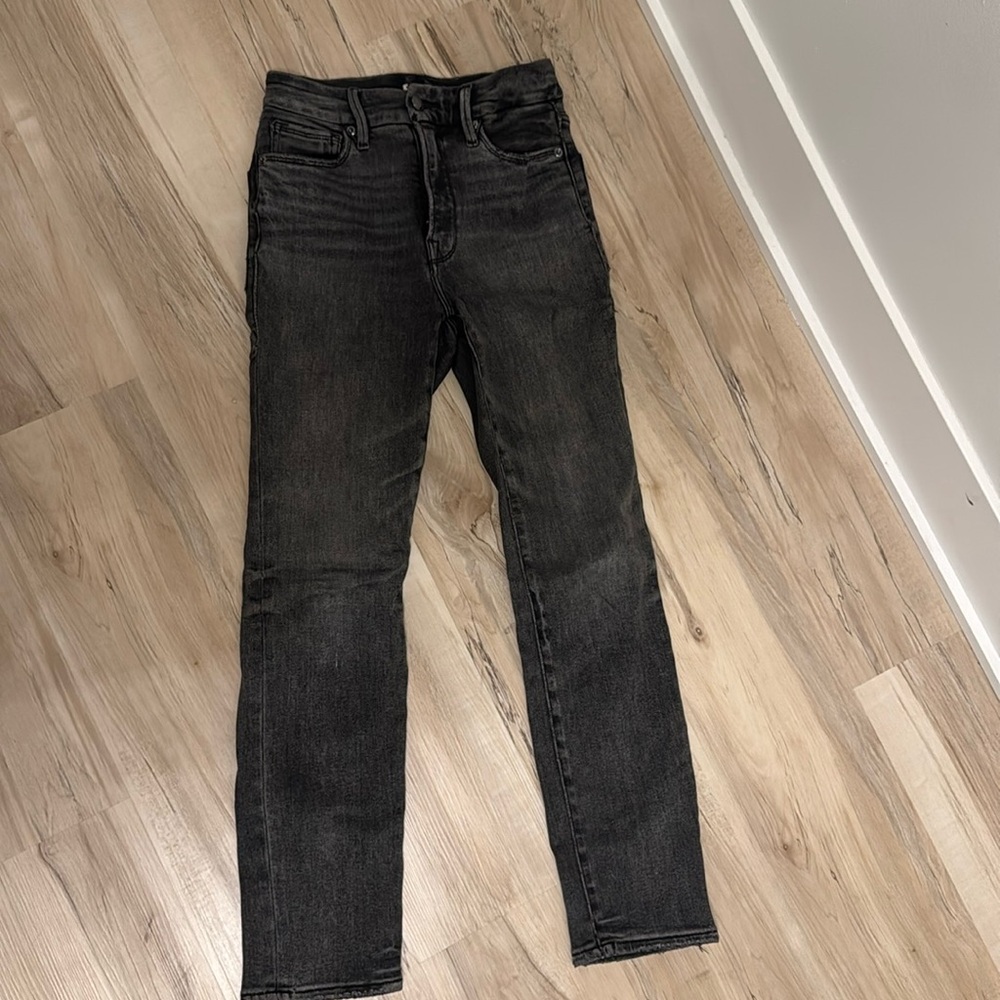 Good American straight leg jeans